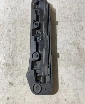 Volkswagen Touran I Front bumper mounting bracket 1T0807936