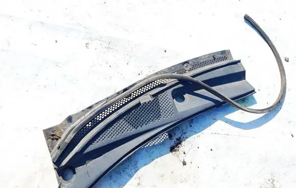 Nissan Primera Wiper trim 66863AU315