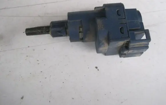 Volkswagen Amarok Clutch pedal sensor 6Q0927189