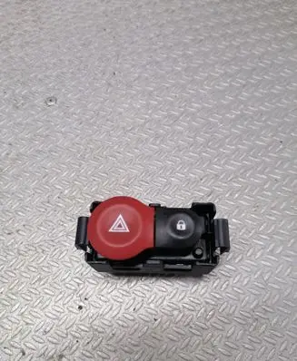 Renault Clio III Hazard light switch 8200214896A