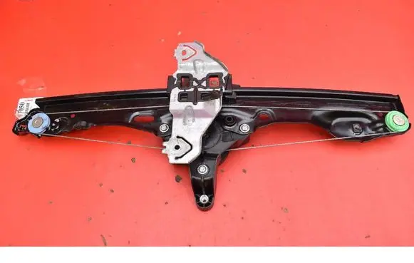 Nissan Pulsar Front door window regulator with motor 807013ZL0B