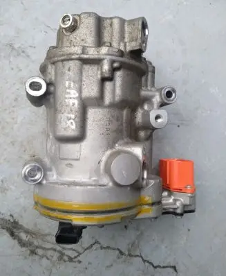 Nissan Leaf II (ZE1) Air conditioning (A/C) compressor (pump) 926005SA1A