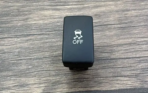 Honda CR-V ESP (stability program) switch M48809