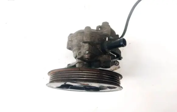 Mitsubishi Carisma Power steering pump