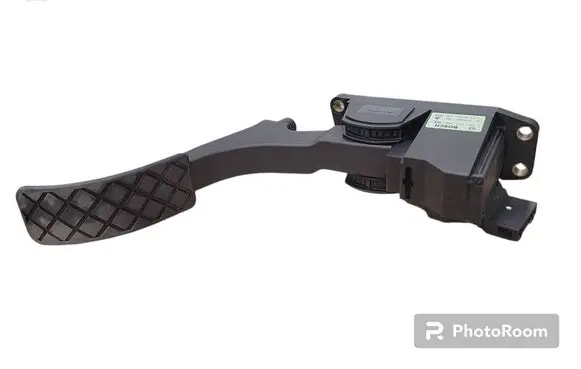 Volkswagen Golf IV Accelerator throttle pedal 0281002342 1J1721503K