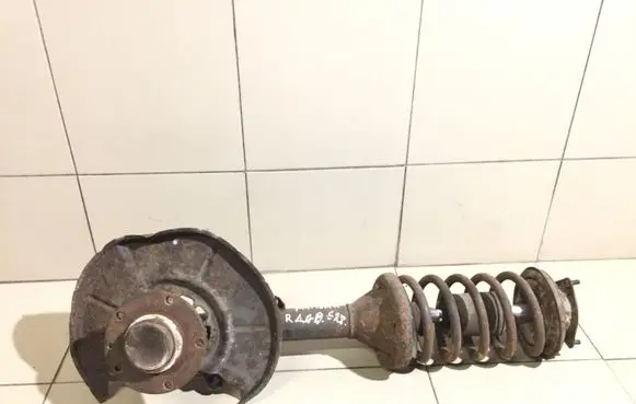BMW 5 E28 Front wheel hub spindle knuckle