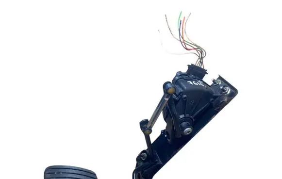 Renault Trafic II (X83) Accelerator throttle pedal 8200008477 6PV00811915