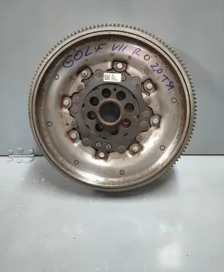 Volkswagen Golf VIII Dual mass flywheel 05L105266J