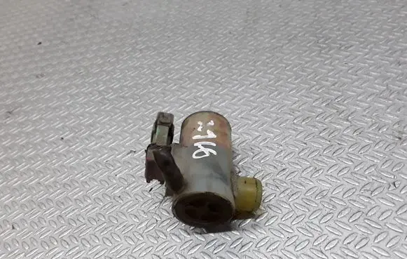 Mazda 2 Windscreen/windshield washer pump