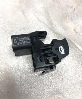 Mitsubishi Eclipse Cross Electric window control switch 8608a320