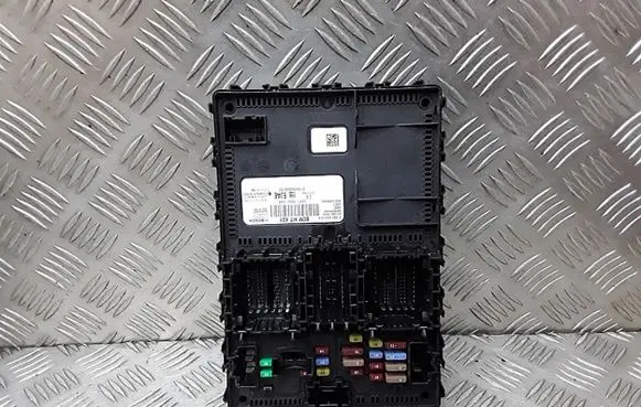 Ford Ecosport Fuse module lu5t15604ejae