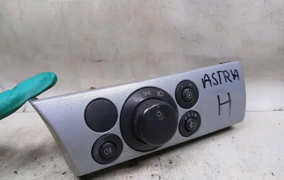Opel Astra H Light switch 13198926 0320 2385