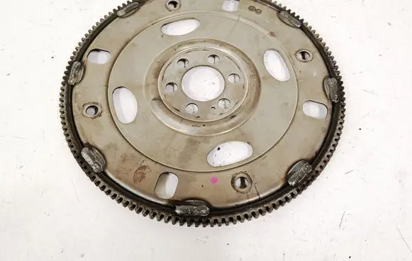 Nissan Juke I F15 Flywheel 