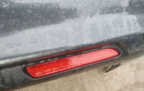 Rear tail light reflector