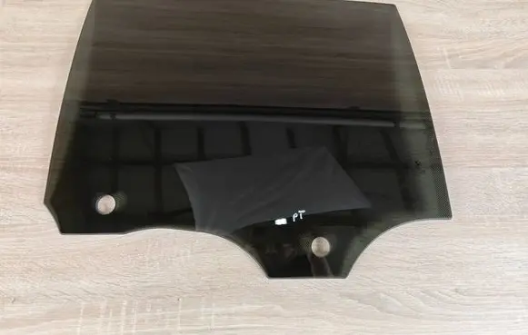 BMW 8 G16 Rear door window glass 7428514