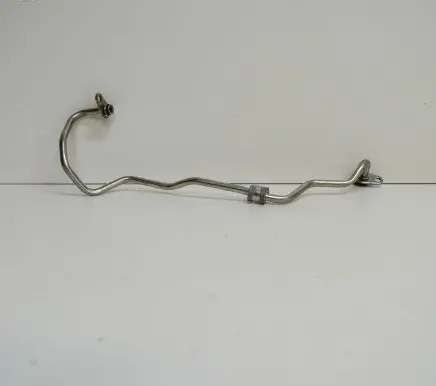 Volkswagen Jetta VII Fuel line pipe 04E145140AE