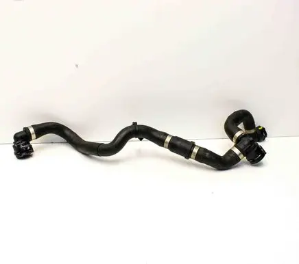 Engine coolant pipe/hose