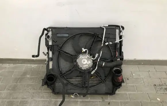 BMW X5 E70 Radiator set 850974602 C4758