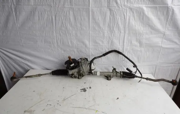Peugeot 2008 I Steering rack 6700003951A