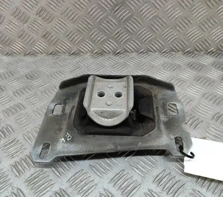 Citroen C5 Aircross Engine mount bracket 9813699680