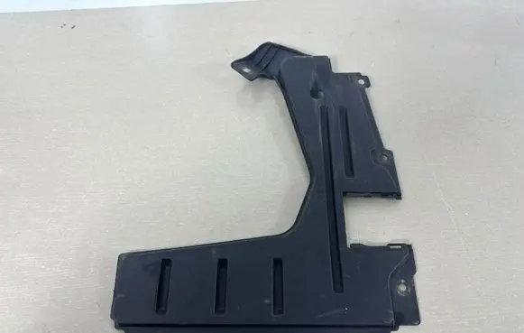 Audi Q3 8U Rear underbody cover/under tray 8U0825216