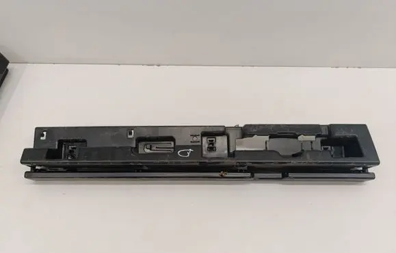 BMW 2 F46 Sill supporting ledge 7301942
