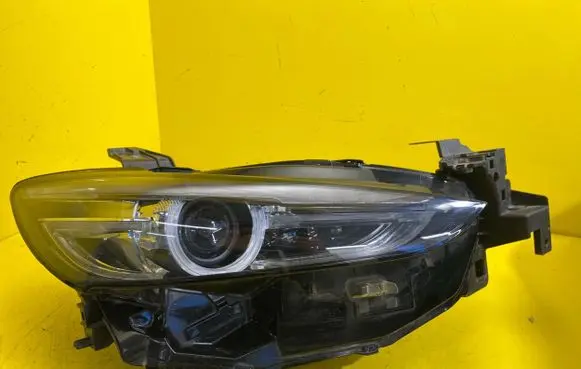 Mazda 6 Headlight/headlamp brak