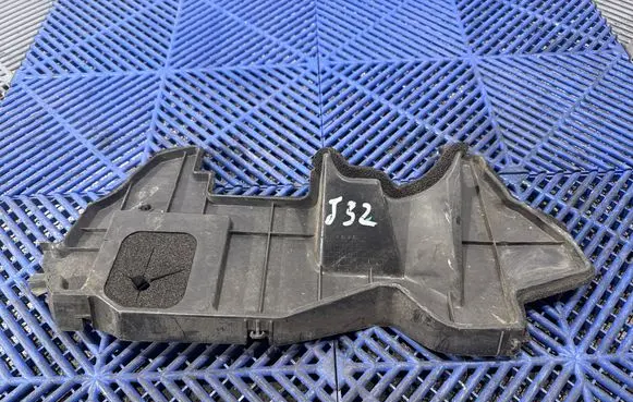 Toyota Prius (XW20) Radiator trim 5328547010