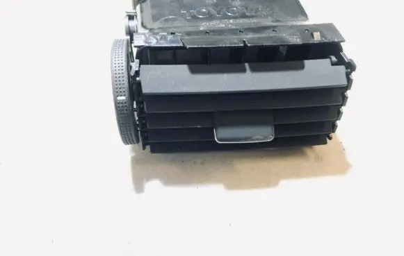 Toyota Avensis T250 Dash center air vent grill 8494