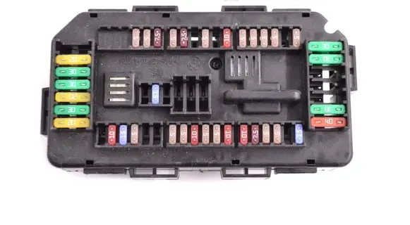 Maserati Ghibli Fuse box set 9389068