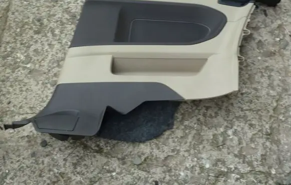 Land Rover Range Rover Evoque L538 Rear door card panel trim