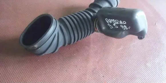 Mitsubishi Pajero Intake resonator 