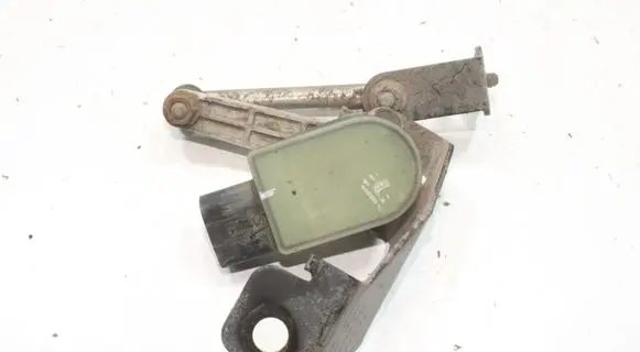 KIA EV6 Rear air suspension level height sensor 92190CV050
