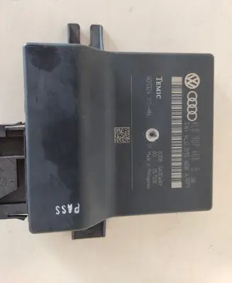 Audi A8 S8 D3 4E Gateway control module 4E0907468B
