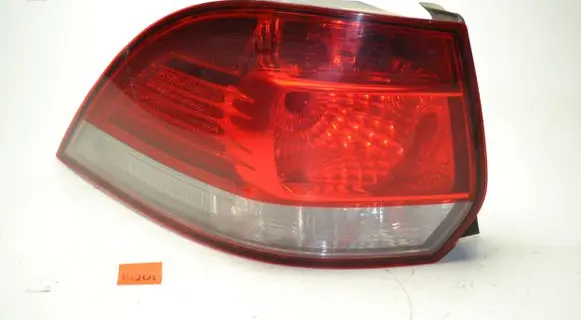 Volkswagen Golf VI Tailgate rear/tail lights 1K945095G 1K9945111D 1K9945095H