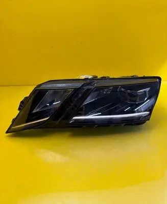 Skoda Octavia Mk3 (5E) Headlight/headlamp 5E1941015E