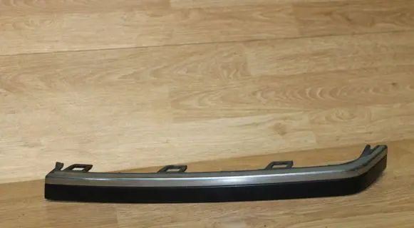 Volvo S80 Rear/tail light trim molding 8662644