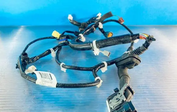 Nissan Leaf I (ZE0) Front door wiring loom 241245SJ0C