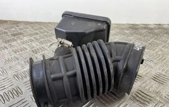 Mitsubishi Outlander IV Air intake duct part