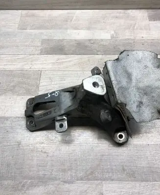 Audi Q5 SQ5 Engine mounting bracket 4G0199308