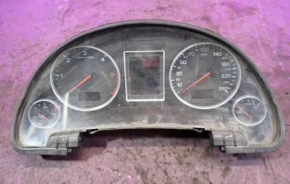 Audi A4 S4 B6 8E 8H Speedometer (instrument cluster) 