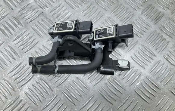 Audi A3 S3 8V Exhaust gas pressure sensor 03N906051B