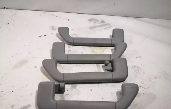 Volkswagen Touareg I A set of handles for the ceiling 7L0857643A 7L0857644A 7L0857607A