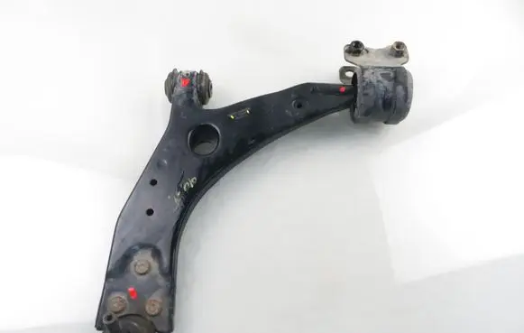 Volvo S40 Front control arm D120293