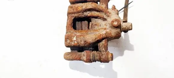 Honda CR-V Rear brake caliper