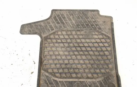 Mercedes-Benz Vito Viano W447 Front floor mat A4476806500
