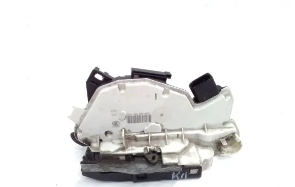 Skoda Fabia Mk2 (5J) Front door lock 5N1837015C