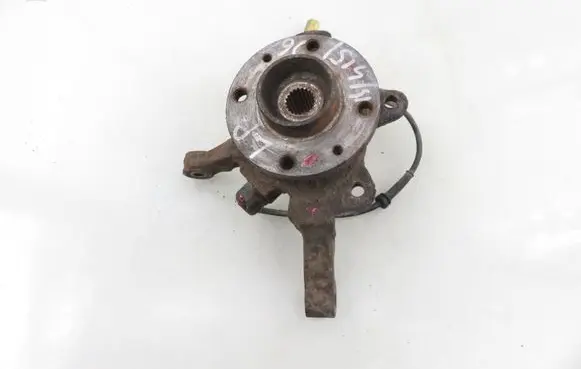 Renault Clio II Front wheel hub spindle knuckle 