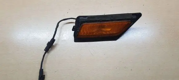 Porsche Macan (95B) Front bumper corner part panel trim 95B807055