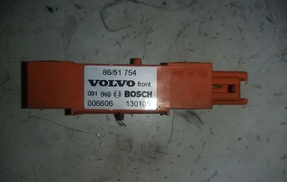 Volvo XC90 Airbag deployment crash/impact sensor 8651754